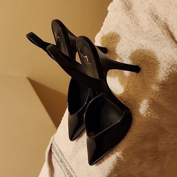 Marc Fisher Heels size 10 - Picture 4 of 4